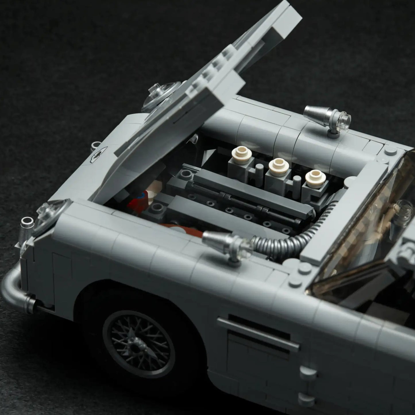DB5 "007" (1,295 stenen)