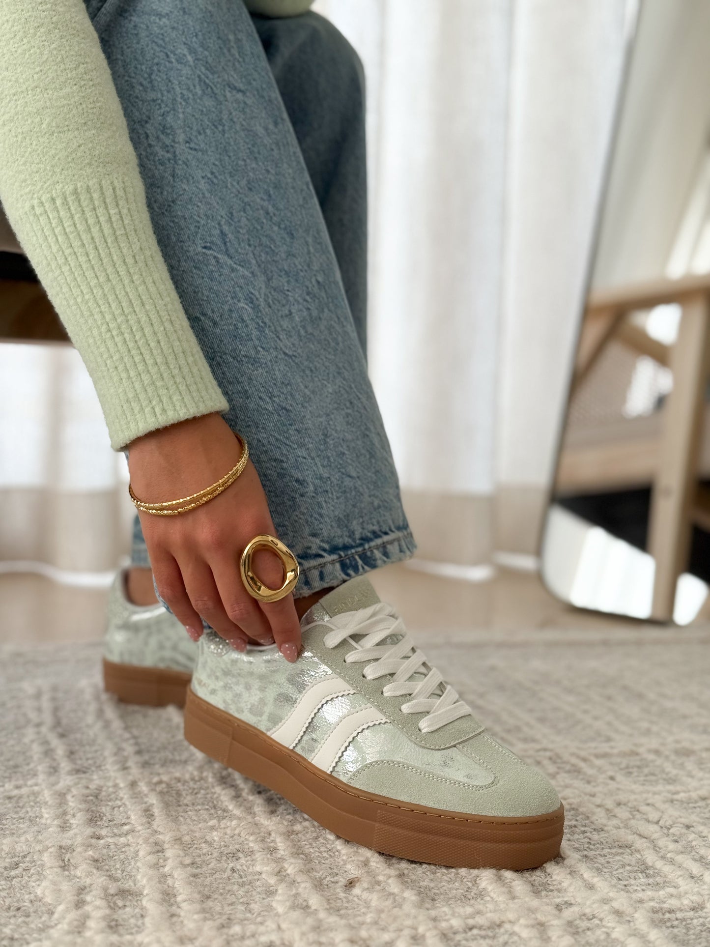 Manuella | Sneakers in aquamarijn