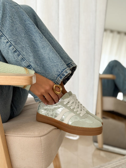 Manuella | Sneakers in aquamarijn
